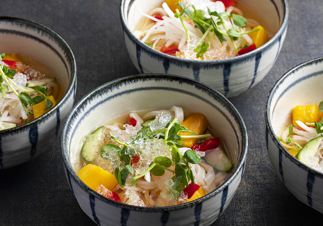 ＜野口観光グループ料理コンテスト入賞商品＞かき氷スープで食べる夏のベトナム麺「冷たいフォー」